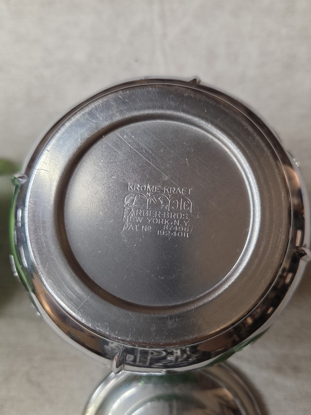 Farber Brothers "Krome Kraft" Creamer and Sugar Bowl set W/ Lid L-Green Glass - Picture 5 of 6